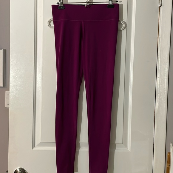 Victoria’s Secret pink leggings - Picture 1 of 1